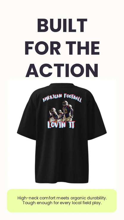 American Football oversized high neck t-shirt in Schwarz, Rückenansicht mit 'American Football Lovin' It'-Print, Kampagnenmotiv 'Built For The Action'