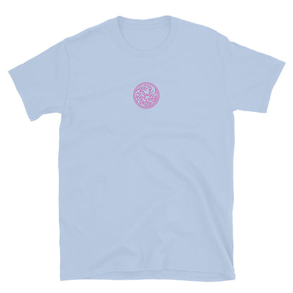 Light blue short-sleeve T-shirt, front small pink brain logo.