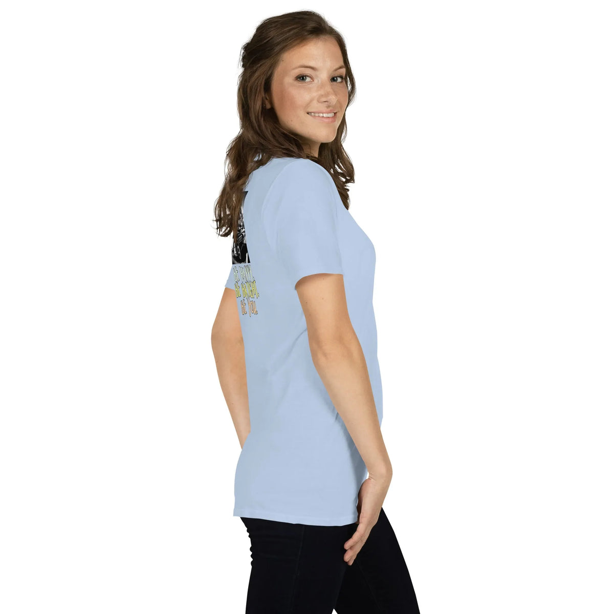 RetroCar#3 Unisex T-Shirt in Light Blue – Seitenansicht rechts