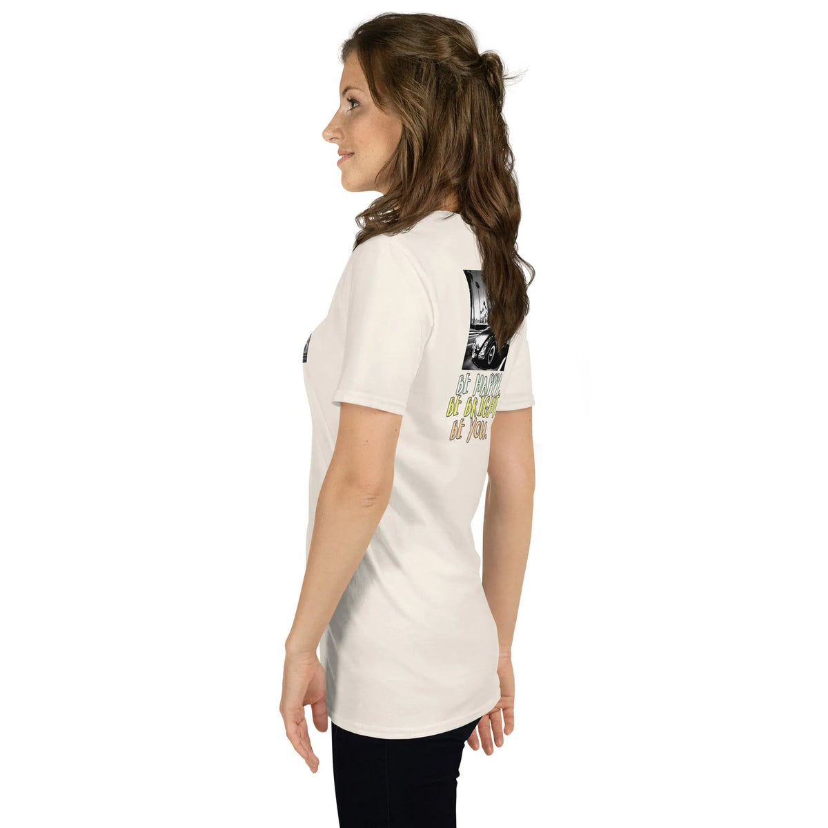 RetroCar#3 Unisex T-Shirt in Natural – Seitenansicht links