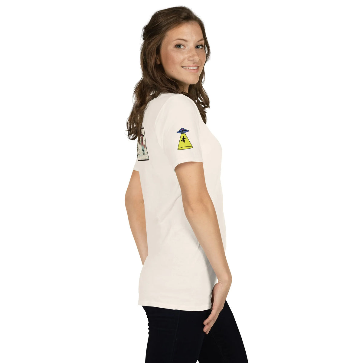 Syfy#1 Unisex T-Shirt in Natural – Seitenansicht rechts Detail