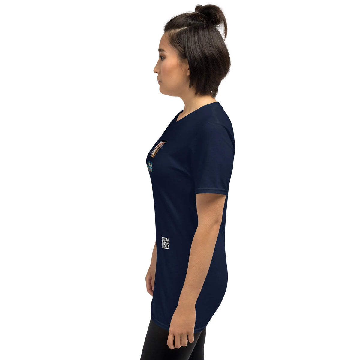 Retropet#3 Unisex T-Shirt in French Navy – Seitenansicht links Detail