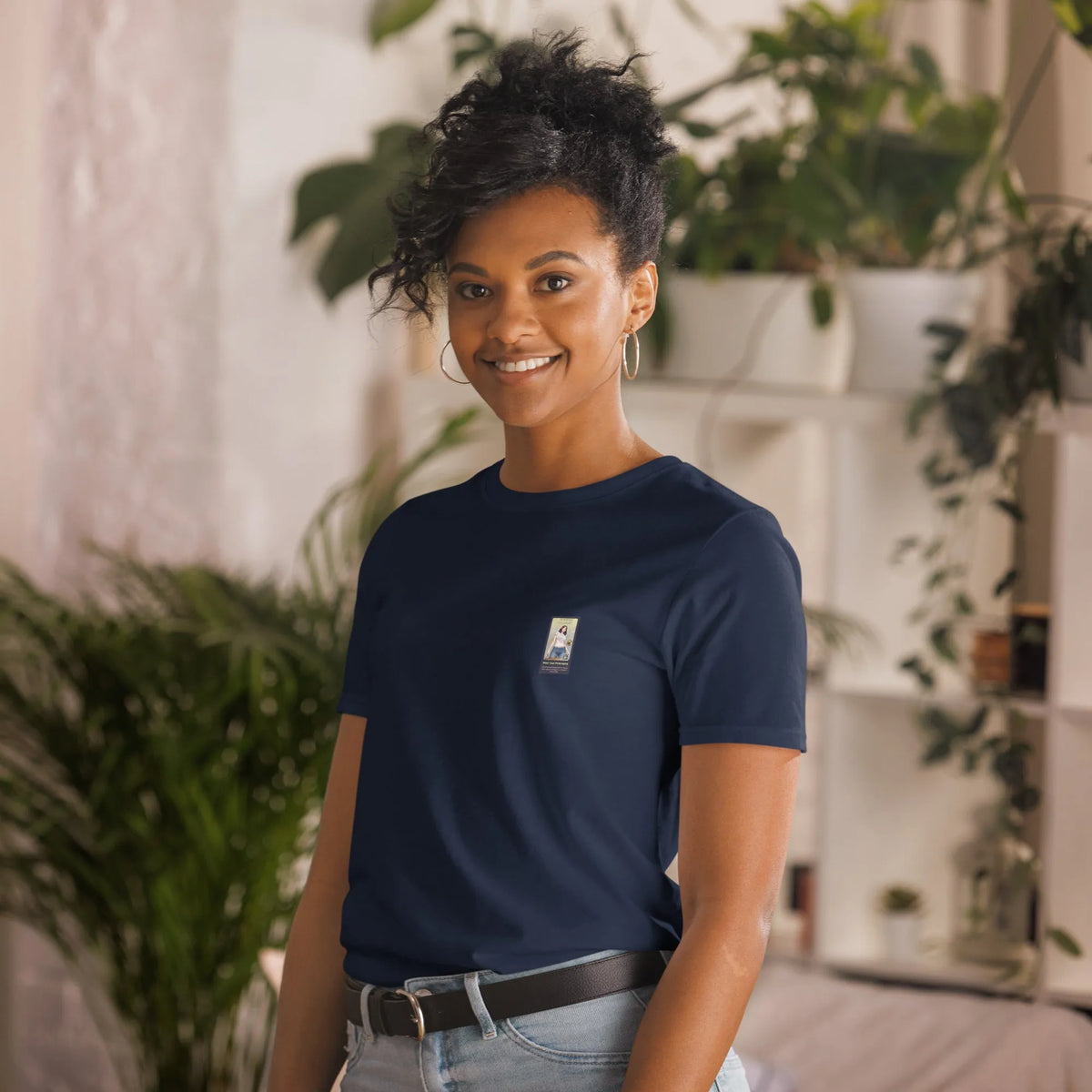 Retropet#4 Unisex T-Shirt in French Navy – Seitenansicht links