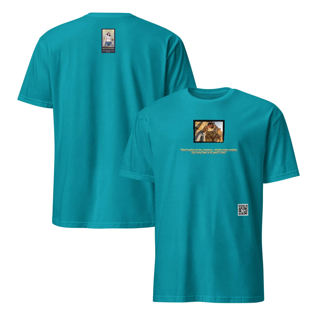 Retropet#1 Unisex T-Shirt in Tropical Blue – Vorderansicht Detail