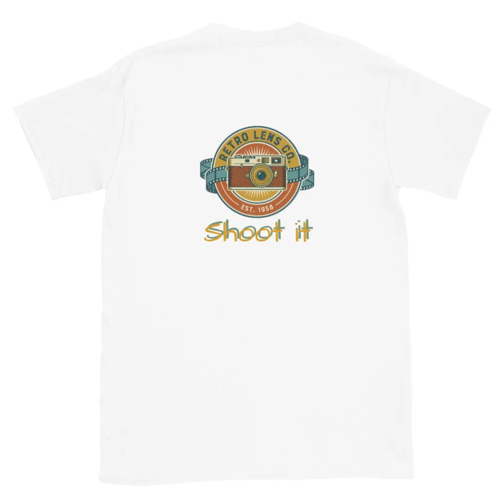 RetroLens#2 Unisex T-Shirt in Weiß – Rückenansicht