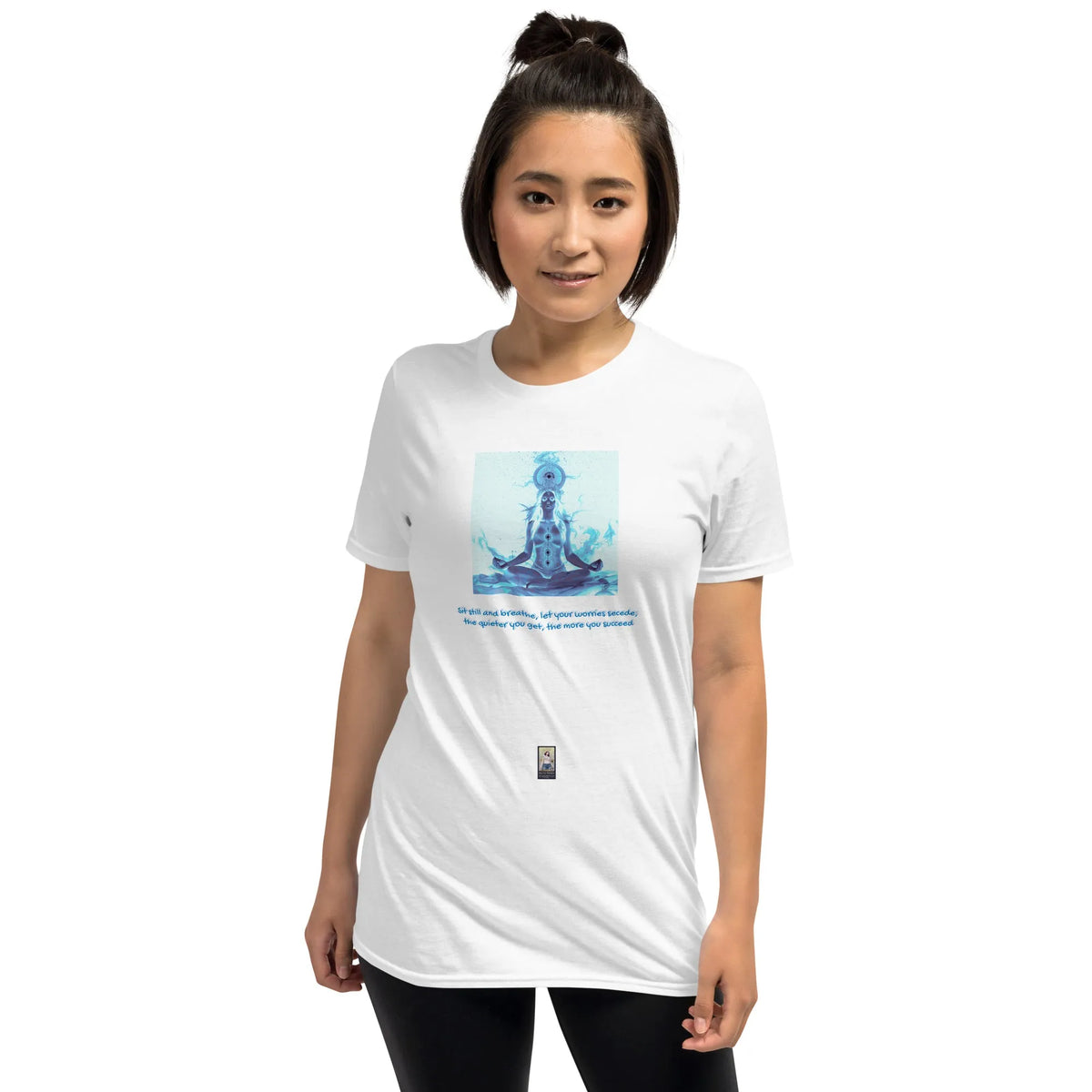 ZEN#1 Unisex T-Shirt in Weiß – Vorderansicht Detail