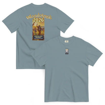 Ice Blue T-Shirt, Rückseite mit „Woodstock 2026“-Print