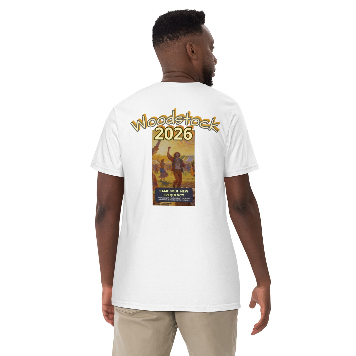 Heritage#3 T‑shirt, weiß: Rücken-Grafik „Woodstock 2026“ mit Text