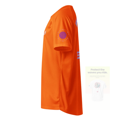Unisex sports jersey (neon orange), seitliche Ansicht mit Volleyball-Design am Ärmel
