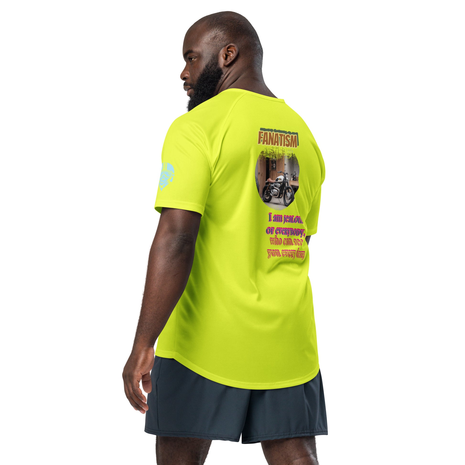 Scrambler#2 T-Shirt Rückansicht in Neon-Gelb mit „FANATISM“-Print und Motorrad-Grafik