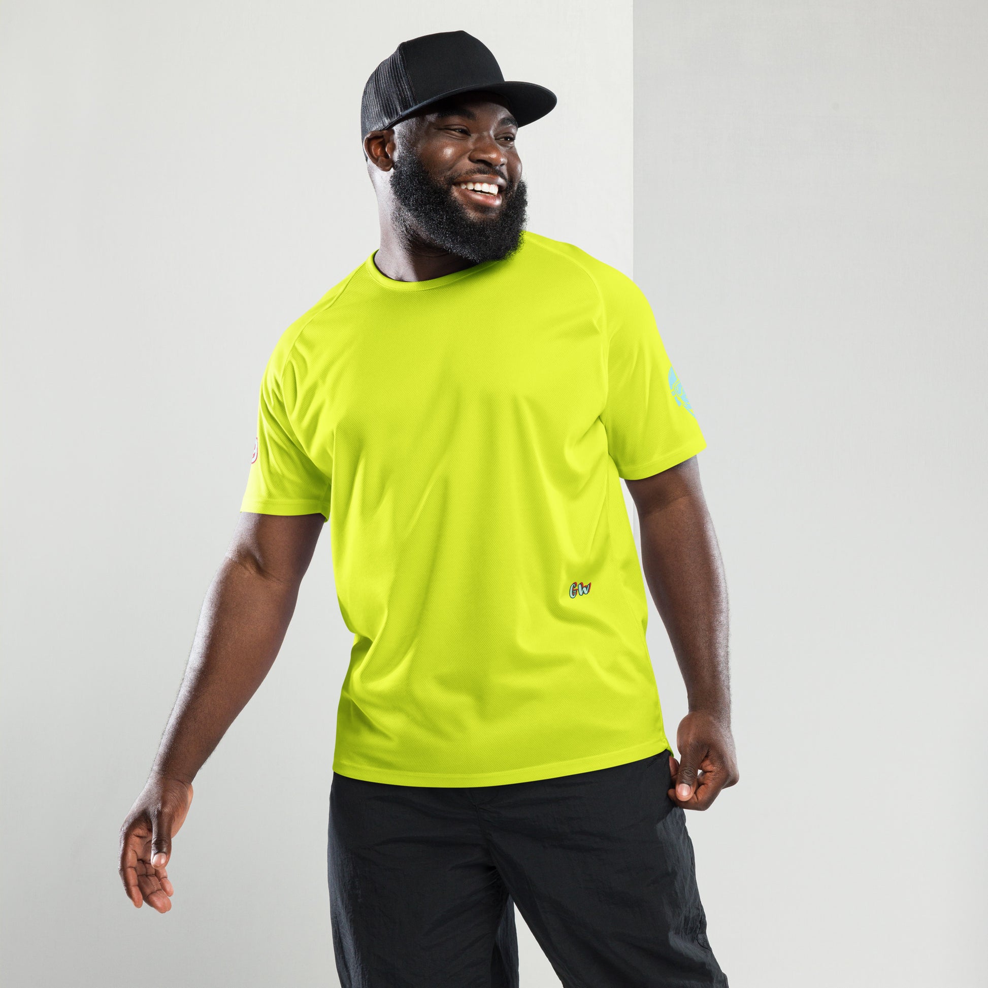 Scrambler#2 T-Shirt in Neon-Gelb mit kleinem Brust-Logo und rundem Halsausschnitt